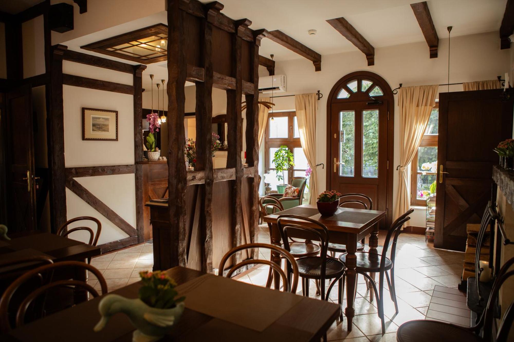 Aparthotel Oliwa Park 3*